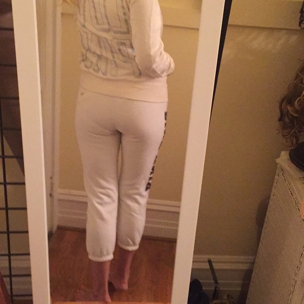 VS Pink hoodie & pants - Picture 3 of 3